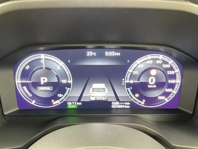 三菱 アウトランダー ＰＨＥＶ P 道央・札幌 2022(令4)年 2.5万km ホワイトダイヤモンド ・４WD/プラグインハイブリッド/・e-Assist  /衝突被害軽減ブレーキシステム/・踏み間違い衝突防止アシスト/車線逸脱警報システム/・オートマチックハイビーム/LEDライト/・電気温水式ヒーター/・純正12.3インチディスプレイ/・ナビ/全方位カメラ/Bluetooth/フルセグ/・BOSEサウンド/・レザーシート/全席シートヒーター/・運手席/助手席パワーシート/・パワーバックドア /・AC100V1500W/・充電ケーブル有り/・ワイヤレス充電/・２.０ETC