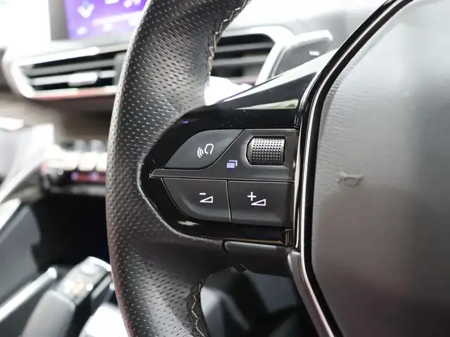プジョー ５００８ GT ブルーHDi レッドナッパ 静岡県 2022(令4)年 2.9万km パール サンルーフ /レッドナッパレザー /シートヒーター /AppleCarPlay /360°カメラ /ACC LKA BSM /18インチAW /LEDヘッドライト /パドルシフト /ドラレコ前後 /ダウンヒルアシスト /アンビエントライト /ワイヤレス充電