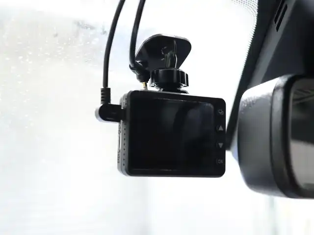 プジョー ５００８ GT ブルーHDi レッドナッパ 静岡県 2022(令4)年 2.9万km パール サンルーフ /レッドナッパレザー /シートヒーター /AppleCarPlay /360°カメラ /ACC LKA BSM /18インチAW /LEDヘッドライト /パドルシフト /ドラレコ前後 /ダウンヒルアシスト /アンビエントライト /ワイヤレス充電