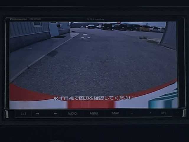 ホンダ Ｎ ＢＯＸ G EX ターボ ホンダセンシング 滋賀県 2017(平29)年 4.3万km ミラノレッド 7インチナビ【CN-RE04D】/（AM/FM/フルセグ/Bluetooth/USB/SD/iPod）/バックカメラ/両側パワースライドドア/ビルトインETC/ホンダセンシング/・踏み間違い防止アシスト	/・プリクラッシュブレーキアシスト/・ABS（アンチロックブレーキシステム）/・標識検知機能/・ASCD（オートスピードコントロール装置）/・レーンキープアシスト/・車間自動制御システム/・ヒルスタート（坂道発進）アシスト/・TCS（トラクションコントロールシステム）/・VDC（ビークルダイナミクスコントロール）/電動格納ウインカーミラー/ステアリングスイッチ/オートライト/LEDヘッドライト/フルオートエアコン/USB端子/プッシュスタート/スマートキー/プッシュスタート/純正フロアマット/純正ドアバイザー