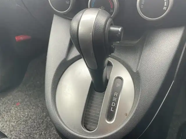 マツダ デミオ 13－スカイアクティブ 千葉県 2012(平24)年 6.8万km アクアティックブルーマイカ 社外７インチナビ/バックカメラ/オートライト/ＥＴＣ/Ｂｌｕｅｔｏｏｔｈ/ワンセグＴＶ/純正フロアマット/純正アルミホイール/ウィンカーミラー/リモコンキー/ステアリングスイッチ/ドアバイザー