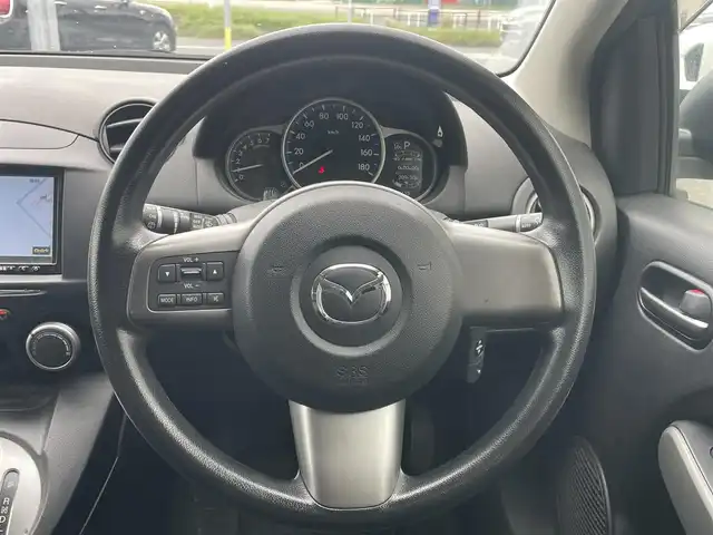 マツダ デミオ 13－スカイアクティブ 千葉県 2012(平24)年 6.8万km アクアティックブルーマイカ 社外７インチナビ/バックカメラ/オートライト/ＥＴＣ/Ｂｌｕｅｔｏｏｔｈ/ワンセグＴＶ/純正フロアマット/純正アルミホイール/ウィンカーミラー/リモコンキー/ステアリングスイッチ/ドアバイザー