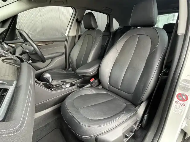 ＢＭＷ ２１８ｄ アクティブツアラー ラグジュアリー 長野県 2017(平29)年 9.6万km パール 黒革シート　/インテリジェントセーフティ　/パワーシート　/シートヒーター　/オートライト　/前後フォグランプ　/ミラーＥＴＣ/アンビエントライト　/電動リアゲート　/ＬＥＤヘッドライト