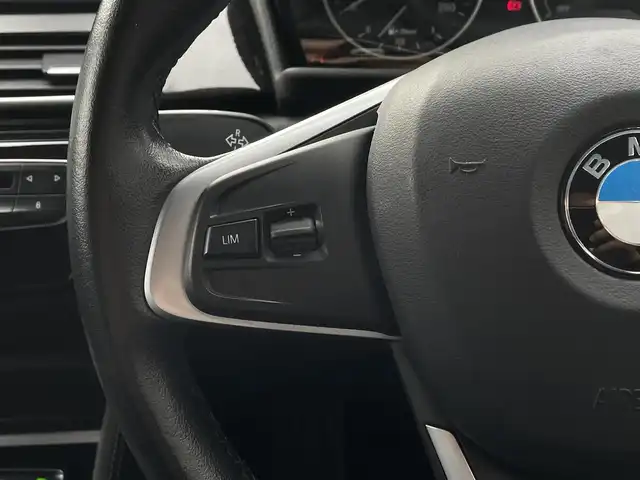 ＢＭＷ ２１８ｄ アクティブツアラー ラグジュアリー 長野県 2017(平29)年 9.6万km パール 黒革シート　/インテリジェントセーフティ　/パワーシート　/シートヒーター　/オートライト　/前後フォグランプ　/ミラーＥＴＣ/アンビエントライト　/電動リアゲート　/ＬＥＤヘッドライト