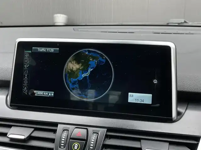 ＢＭＷ ２１８ｄ アクティブツアラー ラグジュアリー 長野県 2017(平29)年 9.6万km パール 黒革シート　/インテリジェントセーフティ　/パワーシート　/シートヒーター　/オートライト　/前後フォグランプ　/ミラーＥＴＣ/アンビエントライト　/電動リアゲート　/ＬＥＤヘッドライト