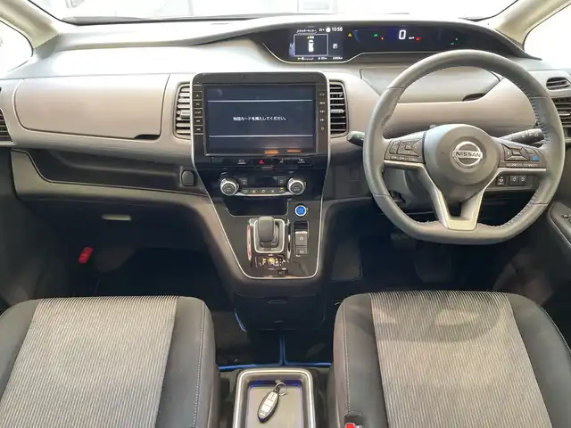 日産 セレナ e－パワー ハイウェイスター V 埼玉県 2022(令4)年 3.5万km マルーンレッド 2トーン エマージェンシーブレーキ　/プロパイロット　/純正フリップダウンモニター　/純正10インチメモリナビ/　　CD/DVD/BT/フルセグ　/両側パワースライドドア　/LEDオートライト　/純正15インチアルミホイール　/電子パーキング　/インテリジェントルームミラー/ステアリングスイッチ　/純正ETC