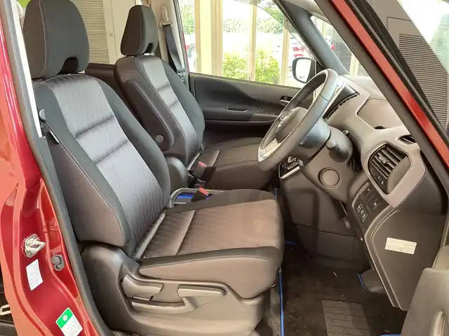 日産 セレナ e－パワー ハイウェイスター V 埼玉県 2022(令4)年 3.5万km マルーンレッド 2トーン エマージェンシーブレーキ　/プロパイロット　/純正フリップダウンモニター　/純正10インチメモリナビ/　　CD/DVD/BT/フルセグ　/両側パワースライドドア　/LEDオートライト　/純正15インチアルミホイール　/電子パーキング　/インテリジェントルームミラー/ステアリングスイッチ　/純正ETC