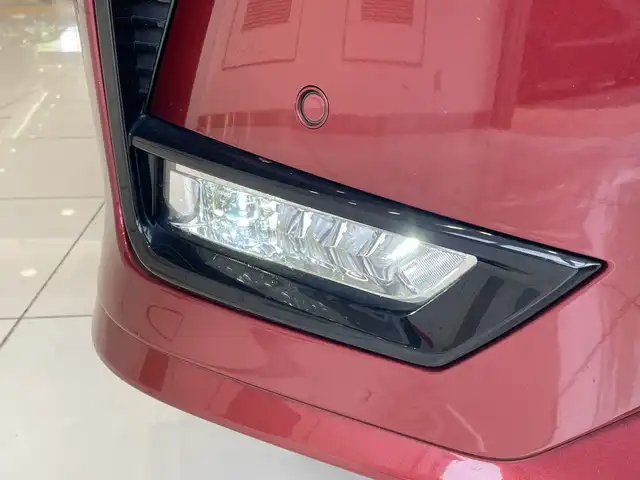 日産 セレナ e－パワー ハイウェイスター V 埼玉県 2022(令4)年 3.5万km マルーンレッド 2トーン エマージェンシーブレーキ　/プロパイロット　/純正フリップダウンモニター　/純正10インチメモリナビ/　　CD/DVD/BT/フルセグ　/両側パワースライドドア　/LEDオートライト　/純正15インチアルミホイール　/電子パーキング　/インテリジェントルームミラー/ステアリングスイッチ　/純正ETC