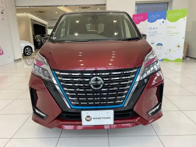 日産 セレナ e－パワー ハイウェイスター V 埼玉県 2022(令4)年 3.5万km マルーンレッド 2トーン エマージェンシーブレーキ　/プロパイロット　/純正フリップダウンモニター　/純正10インチメモリナビ/　　CD/DVD/BT/フルセグ　/両側パワースライドドア　/LEDオートライト　/純正15インチアルミホイール　/電子パーキング　/インテリジェントルームミラー/ステアリングスイッチ　/純正ETC