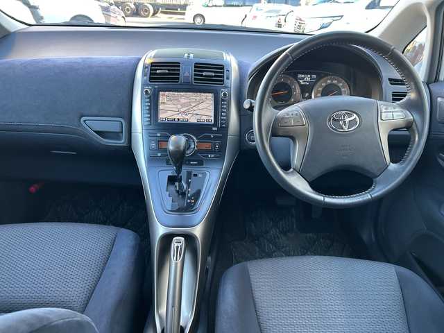 トヨタ ブレイド 神奈川県 2006(平18)年 5.9万km シルバーM プッシュスタート/ビルトインETC/スペアキー一本/オートライト/フォグライト/横滑り防止装置/電動格納ミラー/純正フロアマット/革巻きステアリング