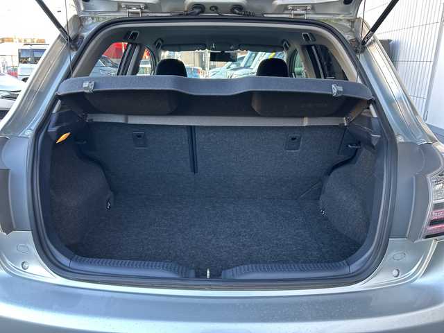 トヨタ ブレイド 神奈川県 2006(平18)年 5.9万km シルバーM プッシュスタート/ビルトインETC/スペアキー一本/オートライト/フォグライト/横滑り防止装置/電動格納ミラー/純正フロアマット/革巻きステアリング