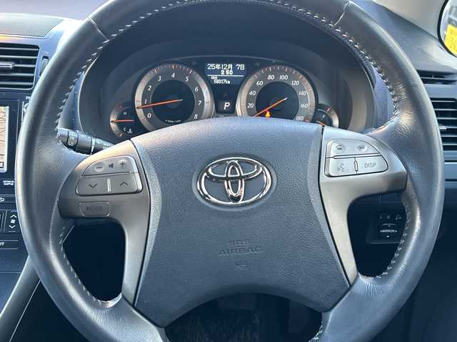 トヨタ ブレイド 神奈川県 2006(平18)年 5.9万km シルバーM プッシュスタート/ビルトインETC/スペアキー一本/オートライト/フォグライト/横滑り防止装置/電動格納ミラー/純正フロアマット/革巻きステアリング