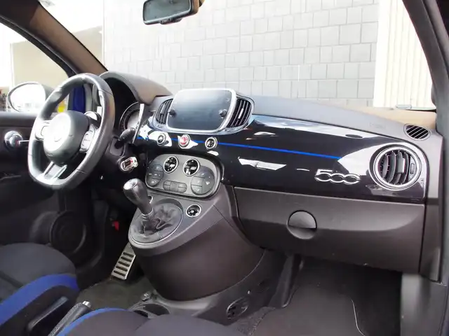 アバルト ５９５ モンスターエナジー・ヤマハ 埼玉県 2021(令3)年 4.4万km 青 総台数60台/左H20台限定車/左ハンドル/マニュアル車/5速ミッション/CarPlay/Android Auto/パークセンサー/純正ディスプレイオーディオ/ドライブレコーダー/ETC/ブラック塗装純正17インチアルミホイール/ディスチャージヘッドライト/キーレス