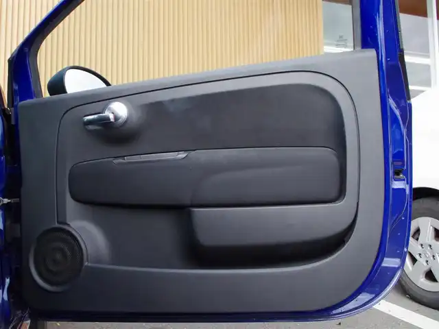 アバルト ５９５ モンスターエナジー・ヤマハ 埼玉県 2021(令3)年 4.4万km 青 総台数60台/左H20台限定車/左ハンドル/マニュアル車/5速ミッション/CarPlay/Android Auto/パークセンサー/純正ディスプレイオーディオ/ドライブレコーダー/ETC/ブラック塗装純正17インチアルミホイール/ディスチャージヘッドライト/キーレス