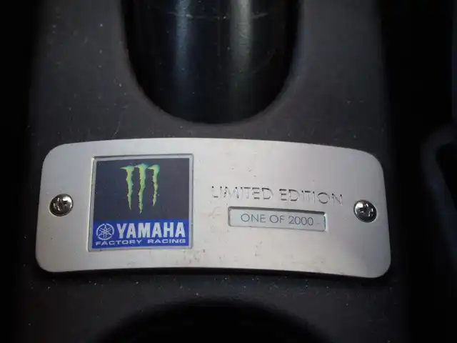 アバルト ５９５ モンスターエナジー・ヤマハ 埼玉県 2021(令3)年 4.4万km 青 総台数60台/左H20台限定車/左ハンドル/マニュアル車/5速ミッション/CarPlay/Android Auto/パークセンサー/純正ディスプレイオーディオ/ドライブレコーダー/ETC/ブラック塗装純正17インチアルミホイール/ディスチャージヘッドライト/キーレス