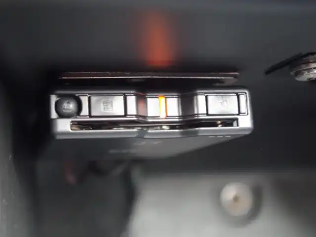 アバルト ５９５ モンスターエナジー・ヤマハ 埼玉県 2021(令3)年 4.4万km 青 総台数60台/左H20台限定車/左ハンドル/マニュアル車/5速ミッション/CarPlay/Android Auto/パークセンサー/純正ディスプレイオーディオ/ドライブレコーダー/ETC/ブラック塗装純正17インチアルミホイール/ディスチャージヘッドライト/キーレス