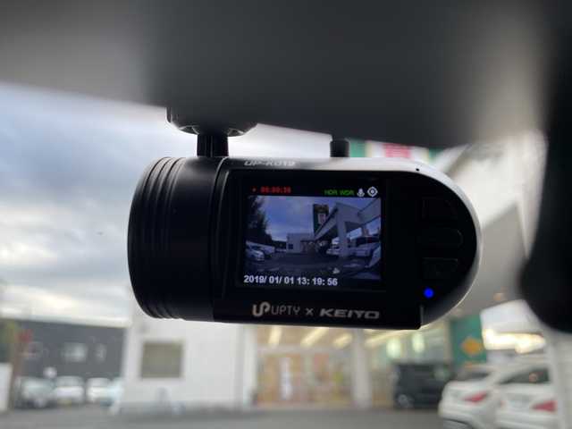 スバル レガシィ Ｂ４ 2．5iアイサイト tS 茨城県 2013(平25)年 10.6万km クリスタルブラックシリカ 社外ナビ/フルセグTV/CD/DVD/FM/AM/SD/iPod/USB/AUX/Bluetooth接続/メモリー機能付きパワーシート/衝突軽減ブレーキ/バックモニター/レーダークルーズコントロール/レーンキープアシスト/横滑り防止装置/ETC/ドライブレコーダー/スマートキー/スペアキー1/保証書/取扱説明書