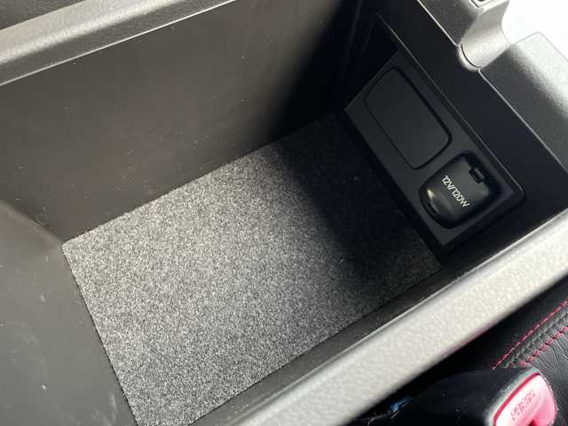 スバル レガシィ Ｂ４ 2．5iアイサイト tS 茨城県 2013(平25)年 10.6万km クリスタルブラックシリカ 社外ナビ/フルセグTV/CD/DVD/FM/AM/SD/iPod/USB/AUX/Bluetooth接続/メモリー機能付きパワーシート/衝突軽減ブレーキ/バックモニター/レーダークルーズコントロール/レーンキープアシスト/横滑り防止装置/ETC/ドライブレコーダー/スマートキー/スペアキー1/保証書/取扱説明書