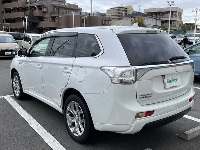 三菱,アウトランダーＰＨＥＶ,Gセーフティパッケージ,純正ナビ TV