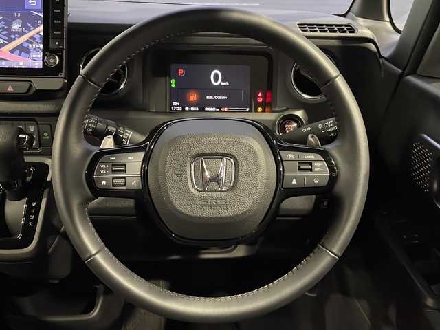 ホンダ Ｎ ＢＯＸ カスタム ターボ 愛媛県 2023(令5)年 0.1万km トワイライトミストブラックパール マルチビューカメラシステム/―――――――――――――――/9インチHondaCONNECTナビ/CD/DVD/BT/USB/AppleCarPlay/AndroidAuto/フルセグTV/ホンダセンシング/・衝突軽減ブレーキ(CMBS)/・先行車発進お知らせ/・路外逸脱抑制機能/・標識認識機能/・追従機能付アダプティブクルーズコントロール/・車線維持支援システム(LKAS)/・オートハイビーム/・誤発進抑制機能/・後方誤発進抑制機能/・近距離衝突軽減ブレーキ/・パーキングセンサーシステム/両側パワースライドドア/ハーフレザーシート/前席シートヒーター/LEDヘッドライト/フォグランプ/プッシュスタート/スマートキー/純正フロアマット