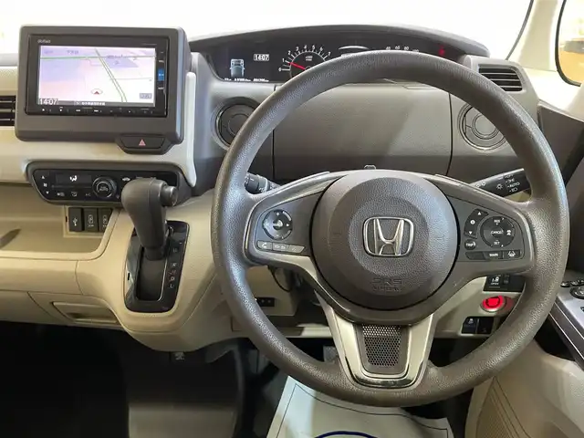 ホンダ Ｎ ＢＯＸ G EX ホンダセンシング 岩手県 2018(平30)年 9.2万km プレミアムホワイトパールⅡ 片側パワースライドドア/ホンダセンシング/クルーズコントロール/衝突被害軽減ブレーキ/レーンアシスト/横滑り防止装置/バックカメラ/ドライブレコーダー/ETC/アイドリングストップ/ステアリングスイッチ/純正ナビ（Bluetooth CD DVD フルセグ）/LEDヘッドライト/フェンダーポール/チップアップシート/純正フロアマット/ロールサンシェード/純正ホイールキャップ/スペアキー