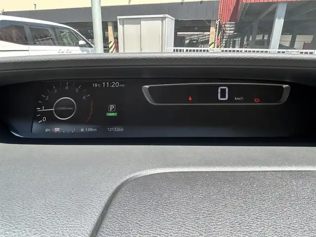 日産 セレナ ハイウェイスター 神奈川県 2017(平29)年 1.3万km マルーンレッド ワンオーナー/保証書取説/純正メモリーナビ/CD/DVD/BT/フルセグ/バックカメラ/クルーズコントロール/エマージェンシーブレーキ/前後ドラレコ ETC/アイドリングストップ/オートライト/プッシュスタート