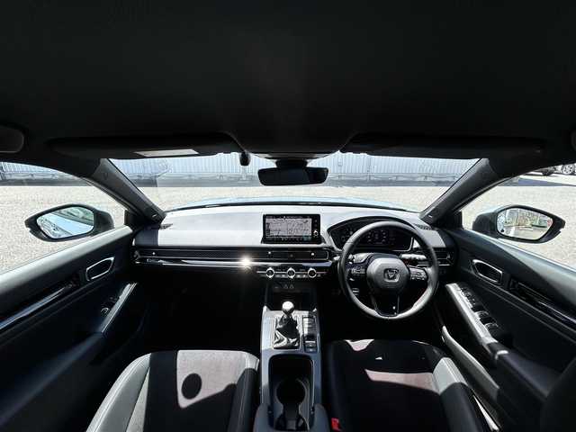 ホンダ シビック EX 静岡県 2022(令4)年 4.3万km ソニックグレーパール ディスプレイオーディオ＆ナビ（AM/FM/TV/BT・USB）/ワンオーナー/ビルトインETC2.0/ドライブレコーダー/BOSEサウンド/クルーズコントロール（追従走行有り）/バックカメラ/パワーシート（D.N席）/シートヒーター（D.N席）/パーキングアシスト/アイドリングストップ/ワイヤレス充電器
