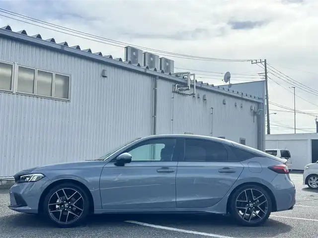 ホンダ シビック EX 静岡県 2022(令4)年 4.3万km ソニックグレーパール ディスプレイオーディオ＆ナビ（AM/FM/TV/BT・USB）/ワンオーナー/ビルトインETC2.0/ドライブレコーダー/BOSEサウンド/クルーズコントロール（追従走行有り）/バックカメラ/パワーシート（D.N席）/シートヒーター（D.N席）/パーキングアシスト/アイドリングストップ/ワイヤレス充電器