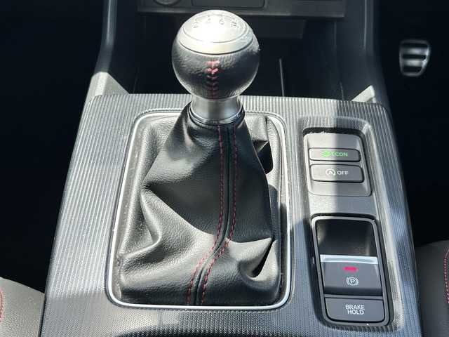 ホンダ シビック EX 静岡県 2022(令4)年 4.3万km ソニックグレーパール ディスプレイオーディオ＆ナビ（AM/FM/TV/BT・USB）/ワンオーナー/ビルトインETC2.0/ドライブレコーダー/BOSEサウンド/クルーズコントロール（追従走行有り）/バックカメラ/パワーシート（D.N席）/シートヒーター（D.N席）/パーキングアシスト/アイドリングストップ/ワイヤレス充電器