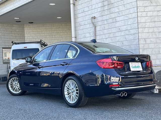 ＢＭＷ ３２０ｉ ラグジュアリー 神奈川県 2017(平29)年 3.8万km インペリアル・ブルー・ブリリアント・エフェクト 純正メーカーナビ/【CD/DVD/BT】/ベージュ革シート/シートヒーター/パワーシート/ドライブレコーダー/ＥＴＣ/LEDヘッドライト/スロットルコントローラー/電動格納ミラー/純正17インチAW/新車時保証書/取扱説明書