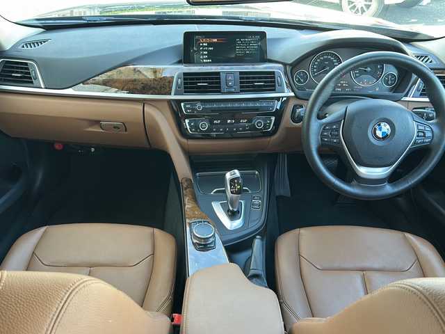 ＢＭＷ ３２０ｉ ラグジュアリー 神奈川県 2017(平29)年 3.8万km インペリアル・ブルー・ブリリアント・エフェクト 純正メーカーナビ/【CD/DVD/BT】/ベージュ革シート/シートヒーター/パワーシート/ドライブレコーダー/ＥＴＣ/LEDヘッドライト/スロットルコントローラー/電動格納ミラー/純正17インチAW/新車時保証書/取扱説明書
