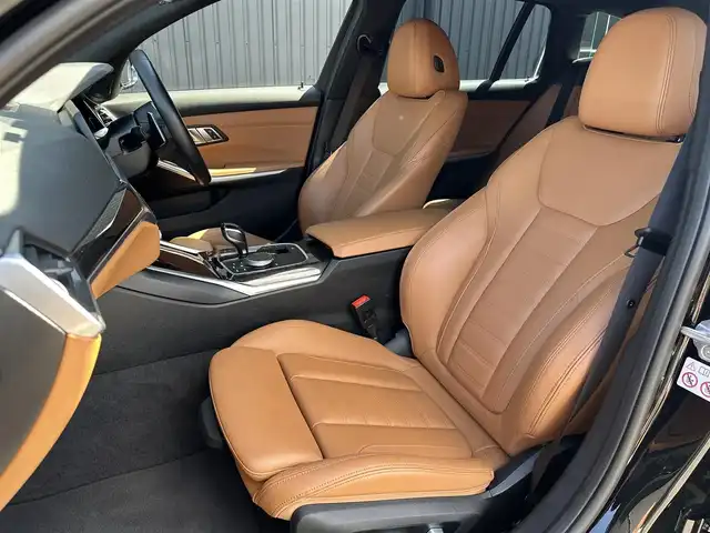 ＢＭＷ ３２０ｄ xDrive ツーリング Mスポーツ 福島県 2020(令2)年 2.5万km サファイアブラックP アダプティブクルーズコントロール/ブラインドスポットモニター/インテリジェントセーフティ/・レーンディパーチャーウォーニング/・衝突軽減システム/ヴァーネスカ・レザー/パワーリアゲート/シートヒーター/パワーシート/純正ナビ(BT/USB)/AppleCarPlay/360°/バックカメラ/純正18AW/パーキングアシスト/ETC2.0/ドライブレコーダー(前後)/アイドリングストップ/取扱説明書/保証書
