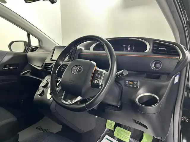 トヨタ シエンタ G 佐賀県 2018(平30)年 3.3万km ブラックマイカ 純正7インチナビ/フルセグTV/CD/Bluetooth/バックカメラ/オートライト/前方純正ドライブレコーダー/ビルトインETC/LEDヘッドライト/フォグライト/横滑り防止装置/ウォークスルー/両側パワースライドドア/スマートキー/スペアキー×１/純正フロアマット/純正15インチアルミホイール/ステアリングスイッチ/革巻きステアリング/ISOFIX対応シート/3列シート