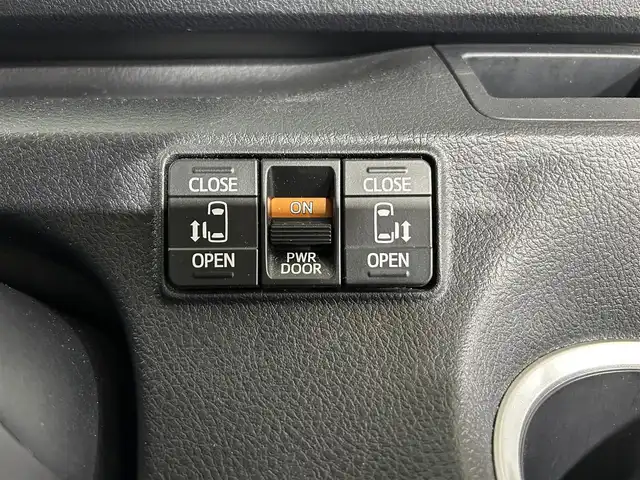 トヨタ シエンタ G 佐賀県 2018(平30)年 3.3万km ブラックマイカ 純正7インチナビ/フルセグTV/CD/Bluetooth/バックカメラ/オートライト/前方純正ドライブレコーダー/ビルトインETC/LEDヘッドライト/フォグライト/横滑り防止装置/ウォークスルー/両側パワースライドドア/スマートキー/スペアキー×１/純正フロアマット/純正15インチアルミホイール/ステアリングスイッチ/革巻きステアリング/ISOFIX対応シート/3列シート