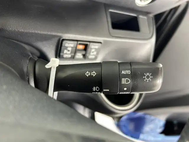 トヨタ シエンタ G 佐賀県 2018(平30)年 3.3万km ブラックマイカ 純正7インチナビ/フルセグTV/CD/Bluetooth/バックカメラ/オートライト/前方純正ドライブレコーダー/ビルトインETC/LEDヘッドライト/フォグライト/横滑り防止装置/ウォークスルー/両側パワースライドドア/スマートキー/スペアキー×１/純正フロアマット/純正15インチアルミホイール/ステアリングスイッチ/革巻きステアリング/ISOFIX対応シート/3列シート