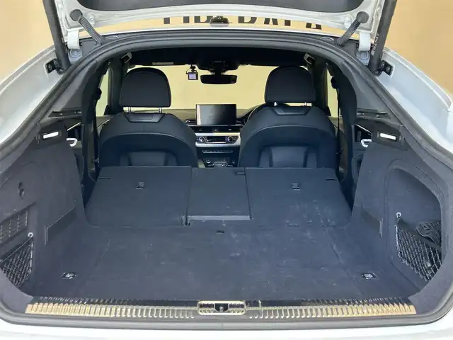 アウディ Ａ５ SB 40TDIクワトロ Sライン 岐阜県 2021(令3)年 4.2万km 白 ワンオーナー/Audiレーザーライトパッケージ/　マトリクスＬＥＤヘッドライト/　レーザーハイビーム/　ヘッドライトウォッシャー/アウディプレセンスリヤ/リヤビューカメラ/全方位カメラ/アダプティブクルーズコントロール/アウディアクティブレーンアシスト/アウディプレセンスシティ/アウディサイドアシスト/メモリー機能付きパワーシート/前席シートヒーター
