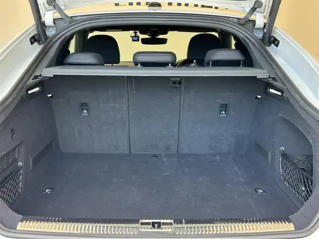 アウディ Ａ５ SB 40TDIクワトロ Sライン 岐阜県 2021(令3)年 4.2万km 白 ワンオーナー/Audiレーザーライトパッケージ/　マトリクスＬＥＤヘッドライト/　レーザーハイビーム/　ヘッドライトウォッシャー/アウディプレセンスリヤ/リヤビューカメラ/全方位カメラ/アダプティブクルーズコントロール/アウディアクティブレーンアシスト/アウディプレセンスシティ/アウディサイドアシスト/メモリー機能付きパワーシート/前席シートヒーター