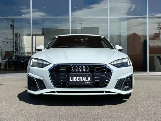 アウディ Ａ５ SB 40TDIクワトロ Sライン 岐阜県 2021(令3)年 4.2万km 白 ワンオーナー/Audiレーザーライトパッケージ/　マトリクスＬＥＤヘッドライト/　レーザーハイビーム/　ヘッドライトウォッシャー/アウディプレセンスリヤ/リヤビューカメラ/全方位カメラ/アダプティブクルーズコントロール/アウディアクティブレーンアシスト/アウディプレセンスシティ/アウディサイドアシスト/メモリー機能付きパワーシート/前席シートヒーター