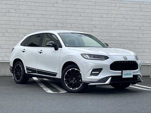 ホンダ ＺＲ－Ｖ ハイブリッド e:HEV Z 山形県 2023(令5)年 3.5万km プラチナホワイトパール 禁煙車/ワンオーナー/無限フルエアロ/無限18インチアルミホイール/BOSEサウンド/レザーシート/Honda SENSING/・衝突軽減ブレーキ（ＣＭＢＳ）/・路外逸脱抑制機能/・先行車発進お知らせ機能/・アダプティブクルーズコントロール（ＡＣＣ）/・車線維持支援システム（ＬＫＡＳ）/・標識認識機能/・誤発進抑制機能 /・近距離衝突軽減ブレーキ/ホンダコネクトディスプレイ/(ナビ.CD.DVD.BT.USB.SD.スマホ連携）/フルセグ/マルチビューカメラ/ETC2.0/パドルシフト/置くだけ充電/シートヒーター/ダウンヒルアシスト/パワーバックドア/電動パーキングブレーキ/オートホールド/パワーシート/シートヒーター/純正ドライブレコーダー/LEDヘッドライト/プッシュスタート/スマートキー