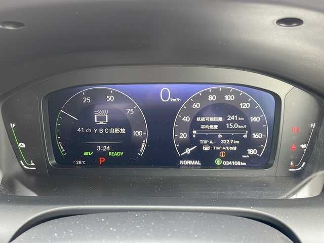 ホンダ ＺＲ－Ｖ ハイブリッド e:HEV Z 山形県 2023(令5)年 3.5万km プラチナホワイトパール 禁煙車/ワンオーナー/無限フルエアロ/無限18インチアルミホイール/BOSEサウンド/レザーシート/Honda SENSING/・衝突軽減ブレーキ（ＣＭＢＳ）/・路外逸脱抑制機能/・先行車発進お知らせ機能/・アダプティブクルーズコントロール（ＡＣＣ）/・車線維持支援システム（ＬＫＡＳ）/・標識認識機能/・誤発進抑制機能 /・近距離衝突軽減ブレーキ/ホンダコネクトディスプレイ/(ナビ.CD.DVD.BT.USB.SD.スマホ連携）/フルセグ/マルチビューカメラ/ETC2.0/パドルシフト/置くだけ充電/シートヒーター/ダウンヒルアシスト/パワーバックドア/電動パーキングブレーキ/オートホールド/パワーシート/シートヒーター/純正ドライブレコーダー/LEDヘッドライト/プッシュスタート/スマートキー
