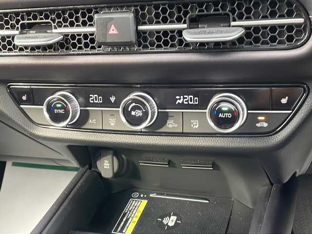 ホンダ ＺＲ－Ｖ ハイブリッド e:HEV Z 山形県 2023(令5)年 3.5万km プラチナホワイトパール 禁煙車/ワンオーナー/無限フルエアロ/無限18インチアルミホイール/BOSEサウンド/レザーシート/Honda SENSING/・衝突軽減ブレーキ（ＣＭＢＳ）/・路外逸脱抑制機能/・先行車発進お知らせ機能/・アダプティブクルーズコントロール（ＡＣＣ）/・車線維持支援システム（ＬＫＡＳ）/・標識認識機能/・誤発進抑制機能 /・近距離衝突軽減ブレーキ/ホンダコネクトディスプレイ/(ナビ.CD.DVD.BT.USB.SD.スマホ連携）/フルセグ/マルチビューカメラ/ETC2.0/パドルシフト/置くだけ充電/シートヒーター/ダウンヒルアシスト/パワーバックドア/電動パーキングブレーキ/オートホールド/パワーシート/シートヒーター/純正ドライブレコーダー/LEDヘッドライト/プッシュスタート/スマートキー