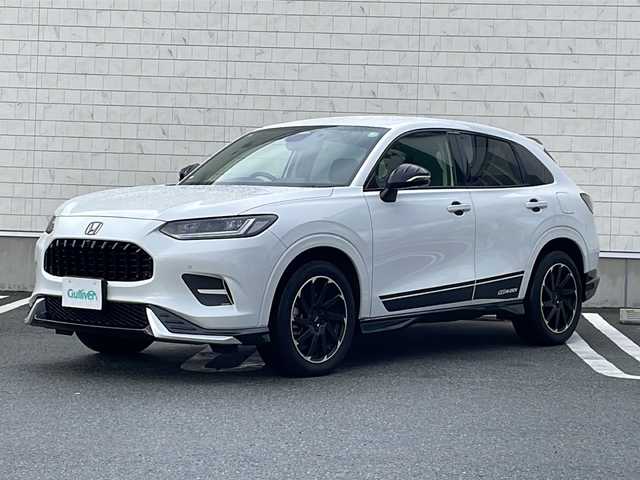 ホンダ ＺＲ－Ｖ ハイブリッド e:HEV Z 山形県 2023(令5)年 3.5万km プラチナホワイトパール 禁煙車/ワンオーナー/無限フルエアロ/無限18インチアルミホイール/BOSEサウンド/レザーシート/Honda SENSING/・衝突軽減ブレーキ（ＣＭＢＳ）/・路外逸脱抑制機能/・先行車発進お知らせ機能/・アダプティブクルーズコントロール（ＡＣＣ）/・車線維持支援システム（ＬＫＡＳ）/・標識認識機能/・誤発進抑制機能 /・近距離衝突軽減ブレーキ/ホンダコネクトディスプレイ/(ナビ.CD.DVD.BT.USB.SD.スマホ連携）/フルセグ/マルチビューカメラ/ETC2.0/パドルシフト/置くだけ充電/シートヒーター/ダウンヒルアシスト/パワーバックドア/電動パーキングブレーキ/オートホールド/パワーシート/シートヒーター/純正ドライブレコーダー/LEDヘッドライト/プッシュスタート/スマートキー