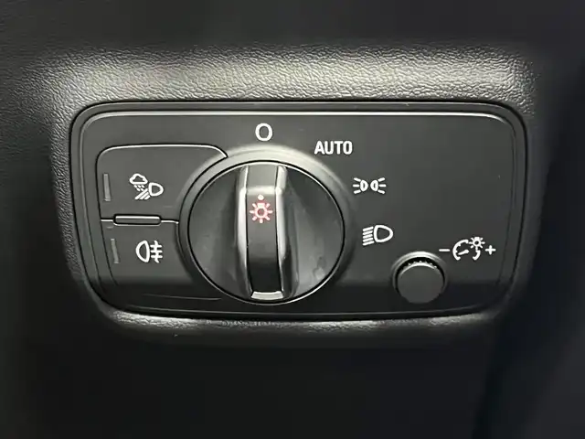 アウディ ＴＴクーペ 2．0 TFSI 静岡県 2016(平28)年 4.5万km ミトスブラックメタリック MMIナビ/(Bluetooth/CD/DVD/フルセグ)/バーチャルコックピット/マトリクスLEDヘッドライト/ETC/ドライブレコーダー/純正17インチアルミホイール/純正フロアマット/スマートキー