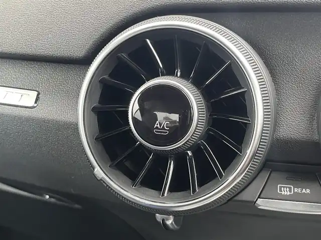 アウディ ＴＴクーペ 2．0 TFSI 静岡県 2016(平28)年 4.5万km ミトスブラックメタリック MMIナビ/(Bluetooth/CD/DVD/フルセグ)/バーチャルコックピット/マトリクスLEDヘッドライト/ETC/ドライブレコーダー/純正17インチアルミホイール/純正フロアマット/スマートキー