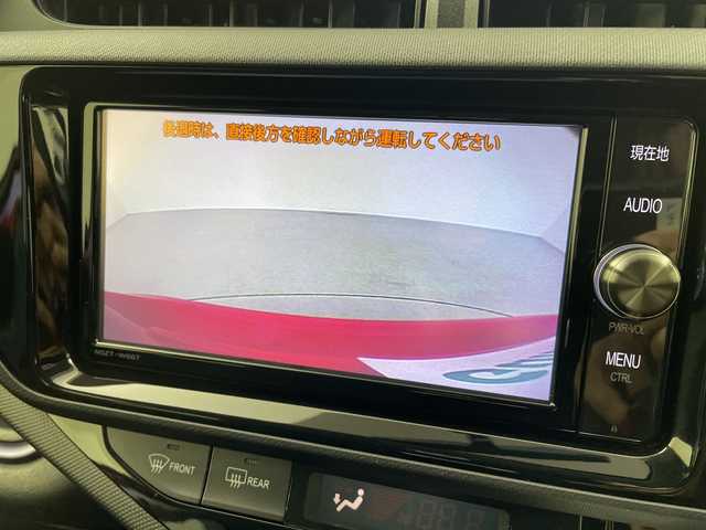 トヨタ アクア S 岐阜県 2017(平29)年 1.4万km スーパーレッドⅤ 純正SDナビ/CD/DVD/Bluetooth/フルセグTV/バックカメラ/寒冷地仕様/トラクションコントロール/車両安定性制御システム/電動格納ミラー/社外15インチアルミホイール/ドアバイザー