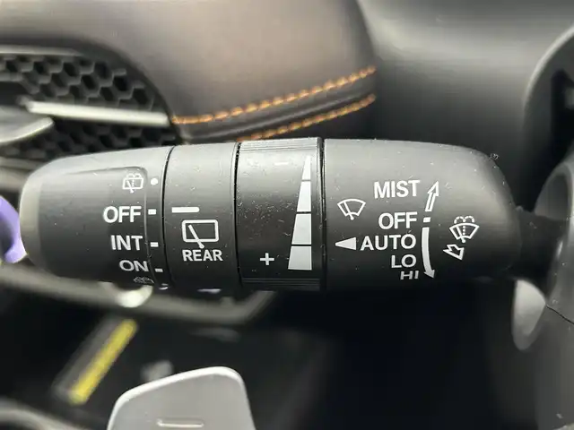 ホンダ ＺＲ－Ｖ ハイブリッド e:HEV Z 熊本県 2023(令5)年 1.6万km スーパープラチナグレーメタリック 禁煙車　/ＢＯＳＥサウンド　/純正ナビ（ＡｐｐｌＣａｒＰｌａｙ・ＡｎｄｒｏｉｄＡｕｔｏ・フルセグ）/全周囲カメラ　/ビルトインＥＴＣ２．０　/衝突軽減ブレーキ/ブラインドスポットモニター/アダブティブクルーズコントロール/先行車発進お知らせ機能/レーンキープアシスト/路外逸脱制御機能/標識認識機能　/横滑り防止/ダウンヒルアシスト/パワーバックドア　/前席シートヒーター/ステアリングヒーター/前席パワーシート/置くだけ充電/パドルシフト/オートライト/LEDヘッドライト/フォグライト/スマートキー/プッシュスタート/スペアキー1本/保証書/取扱説明書