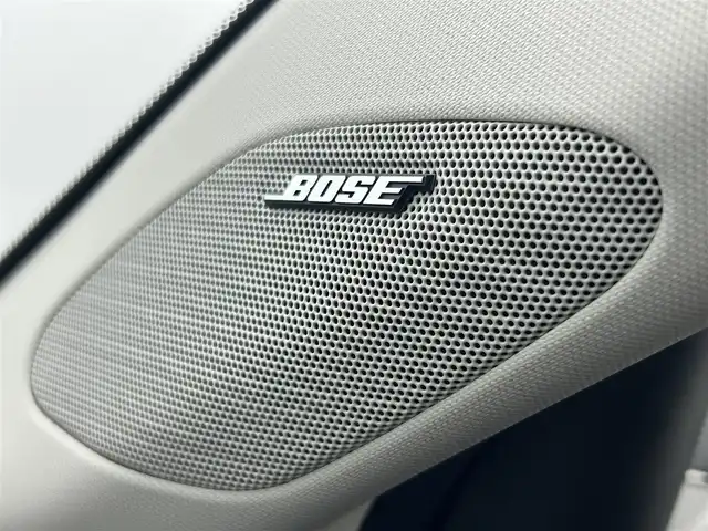 ホンダ ＺＲ－Ｖ ハイブリッド e:HEV Z 熊本県 2023(令5)年 1.6万km スーパープラチナグレーメタリック 禁煙車　/ＢＯＳＥサウンド　/純正ナビ（ＡｐｐｌＣａｒＰｌａｙ・ＡｎｄｒｏｉｄＡｕｔｏ・フルセグ）/全周囲カメラ　/ビルトインＥＴＣ２．０　/衝突軽減ブレーキ/ブラインドスポットモニター/アダブティブクルーズコントロール/先行車発進お知らせ機能/レーンキープアシスト/路外逸脱制御機能/標識認識機能　/横滑り防止/ダウンヒルアシスト/パワーバックドア　/前席シートヒーター/ステアリングヒーター/前席パワーシート/置くだけ充電/パドルシフト/オートライト/LEDヘッドライト/フォグライト/スマートキー/プッシュスタート/スペアキー1本/保証書/取扱説明書