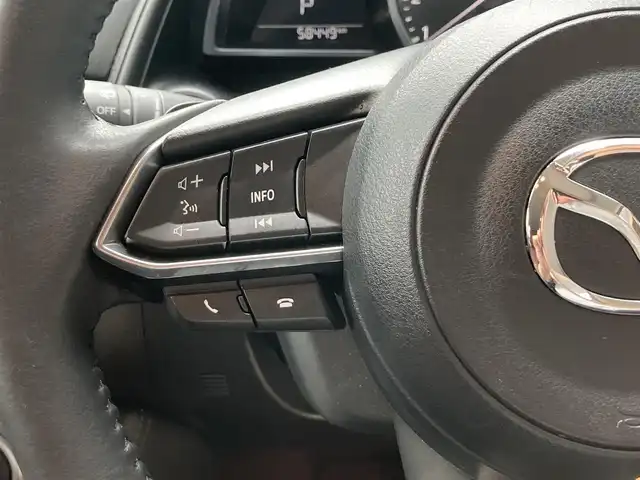 マツダ ＣＸ－３ 15S 100周年特別記念車 長崎県 2020(令2)年 5.9万km スノーフレイクホワイトパールマイカ BOSEサウンド/衝突被害軽減ブレーキ/レーダークルーズコントロール/レーンキープアシスト/メーカーOP・SDナビ/(Bluetooth接続・フルセグTV・DVD再生)/全方位カメラ・バックカメラ/前後ドライブレコーダー/ETC/赤革シート/・パワーシート/・シートヒーター/ステアリングヒーター/コーナーセンサー/横すべり防止装置/ヘッドアップディスプレイ/電子パーキング/オートホールド機能/MTモード付AT/パドルシフト