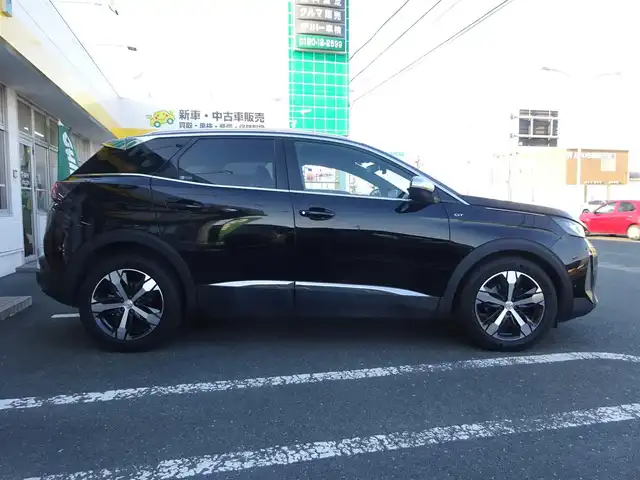 プジョー ３００８ GT 静岡県 2021(令3)年 5万km 黒 法人ワンオーナー/取説・保証書/記録簿/禁煙車/デジタルインナーミラー/レーダークルーズコントロール/純正ナビ・フルセグTV/走行中TV可/バックカメラ/サイドカメラ/ルーフレール/サンルーフ/ブラインドスポットモニター/BEWITHサウンドシステム/パワーバックドア/前後ドライブレコーダー/運転席パワーシート/運転席助手席シートヒーター/コーナーセンサー/プッシュスタート/電子パーキング/純正トノカバー/置くだけ充電/スペアキー/Bluetooth