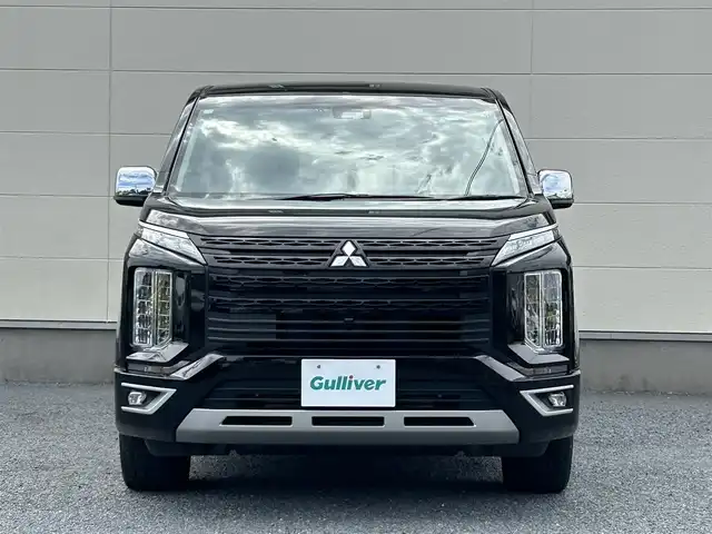 三菱 デリカＤ：５ P 茨城県 2020(令2)年 8.2万km ダイヤモンドブラックマイカ 純正ナビ/フリップダウンモニター/オートステップ/マルチアラウンドモニター/衝突被害軽減/車線逸脱警報/レーダークルーズ/シートヒーター/両側電動スライドドア/電動リアゲート/パワーシート/ETC/ドライブレコーダー/アイドリングストップ/パドルシフト